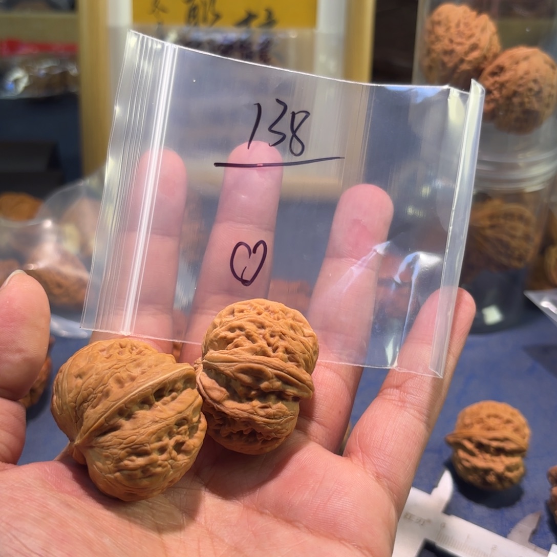 ****桃核吊坠全品41元宝毕业！