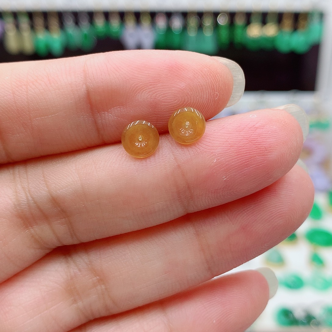 翡翠18K金镶嵌耳饰
