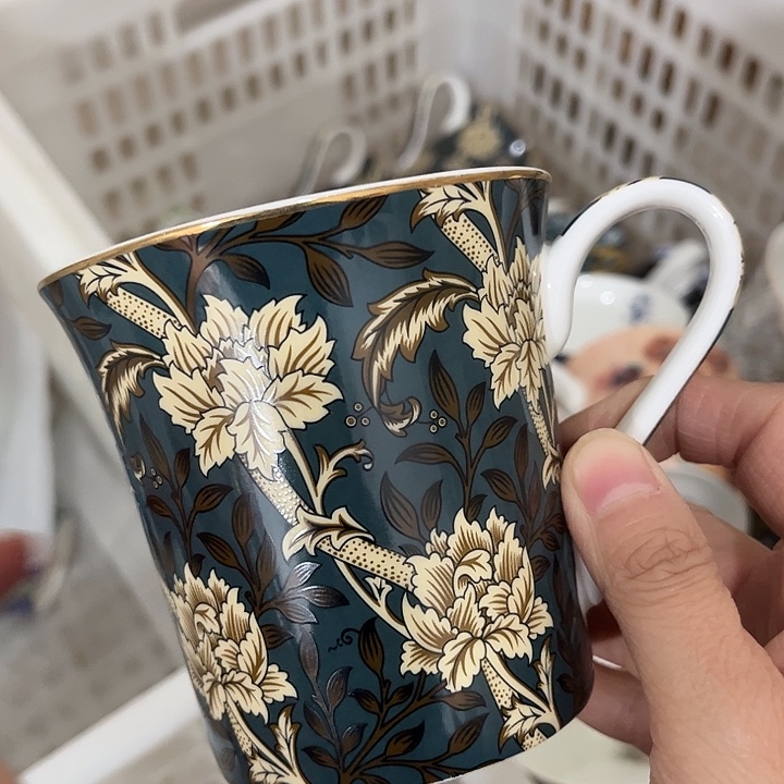 瓷片微瑕骨瓷墨绿杯一个