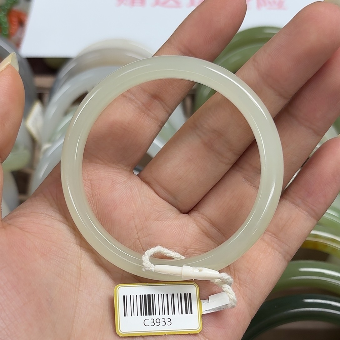 和田玉手镯未镶嵌小*