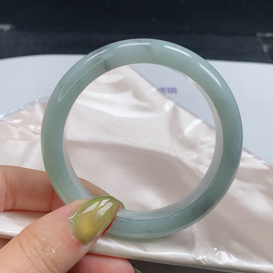 【闪购商品】翡翠手镯未镶嵌319号