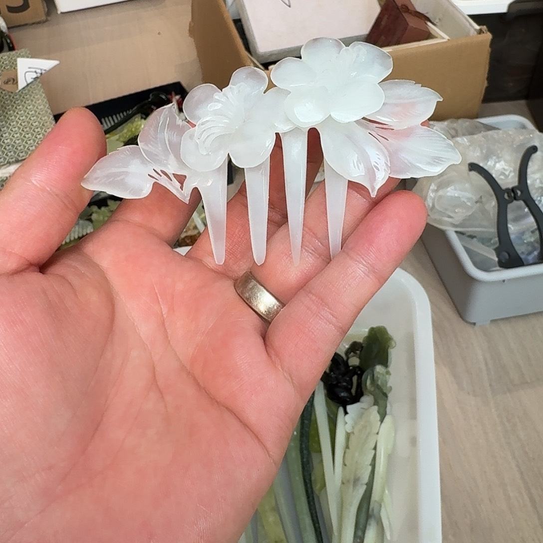 蛇纹石玉未镶嵌发饰