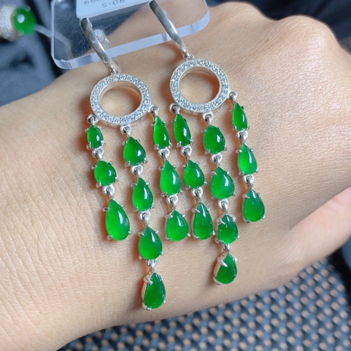 翡翠颈饰银S925镶嵌发**业            