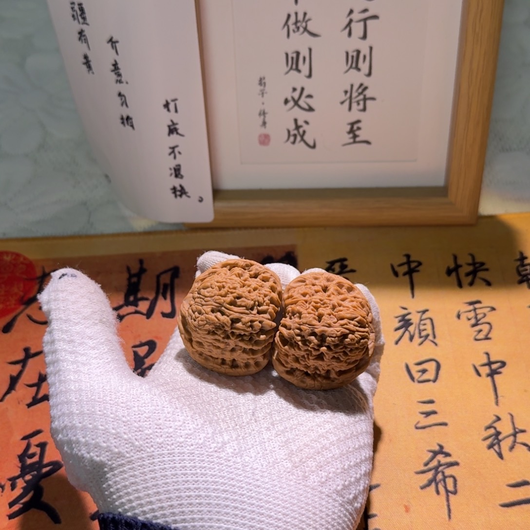 文玩核桃吊坠42团子南疆石