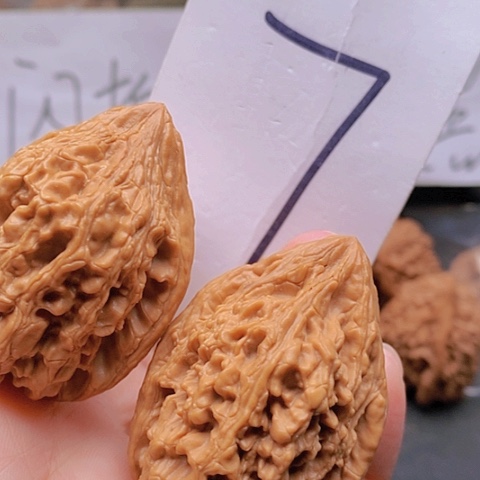 吊坠桃核37全品大姑石