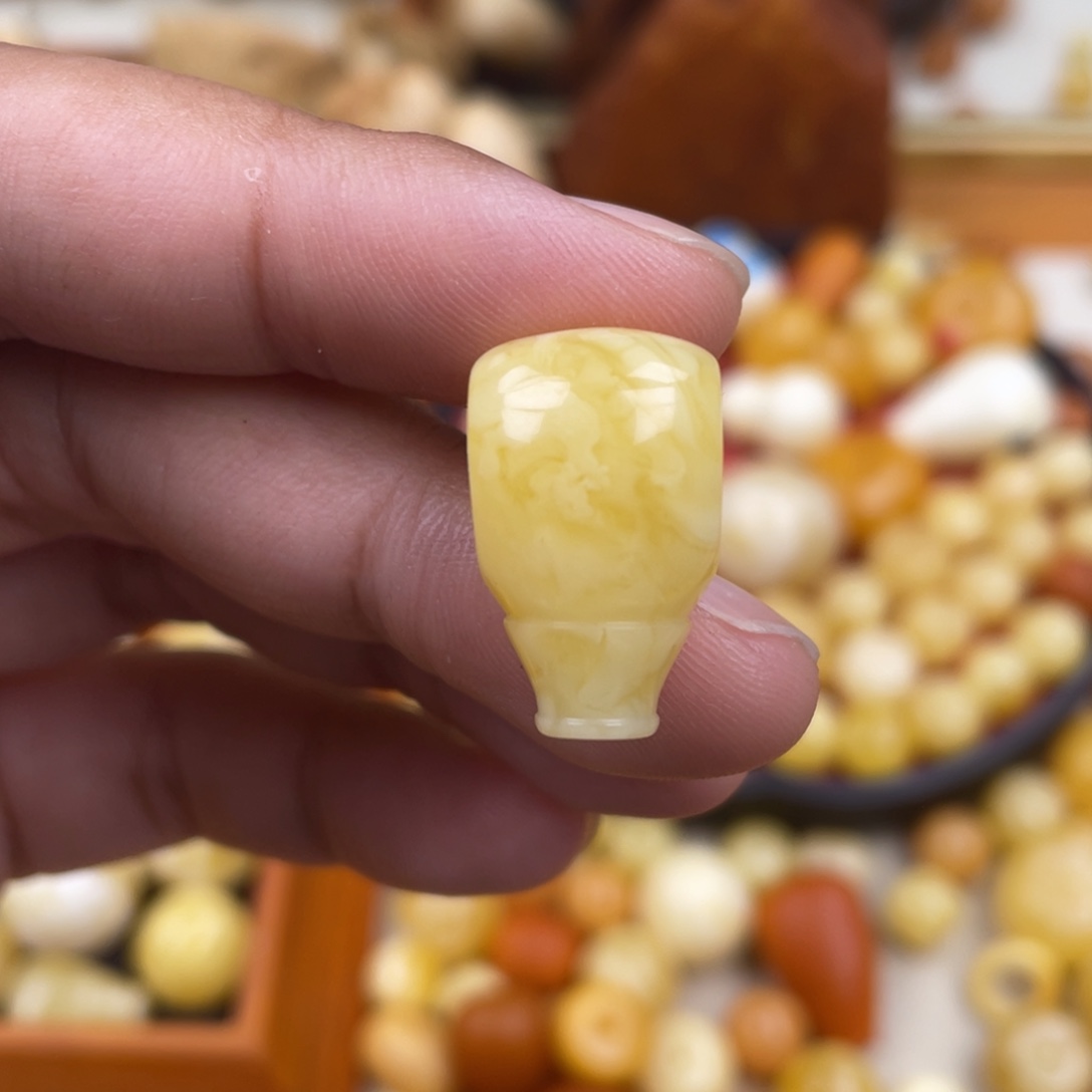 未镶嵌蜜蜡珠宝奇石13.2