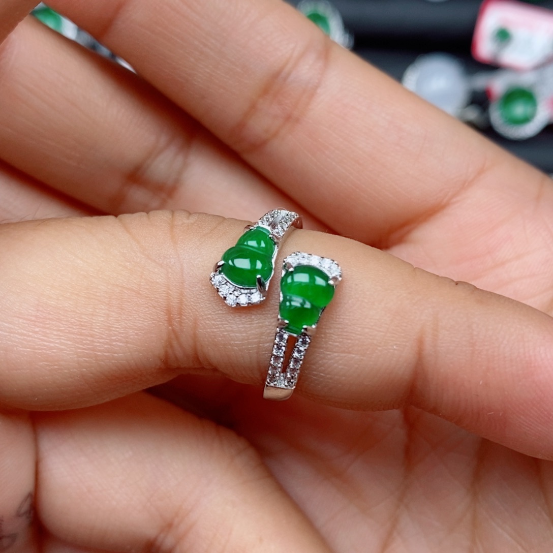 翡翠戒指未镶嵌戒指