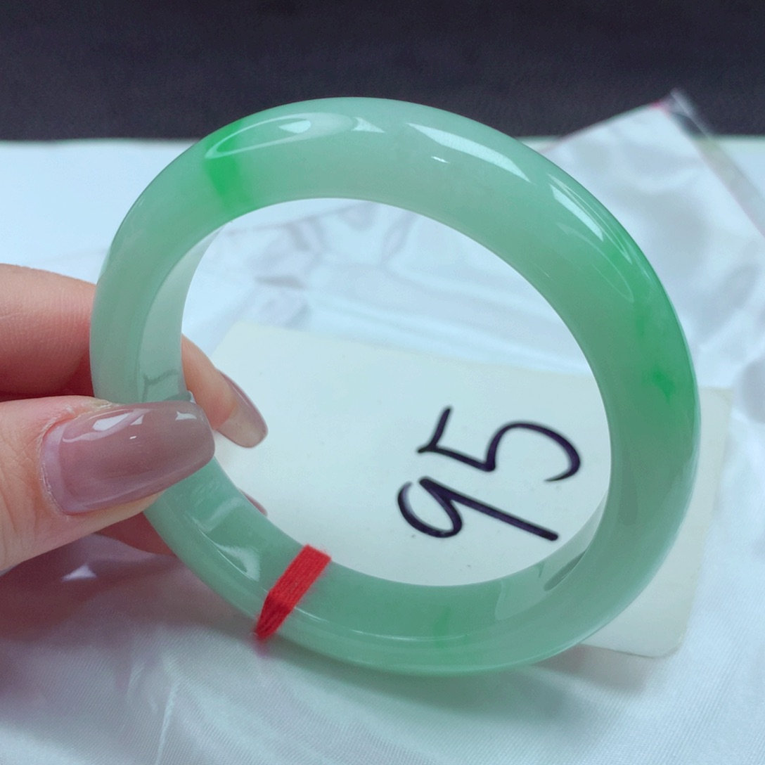 翡翠手镯未镶嵌手镯58