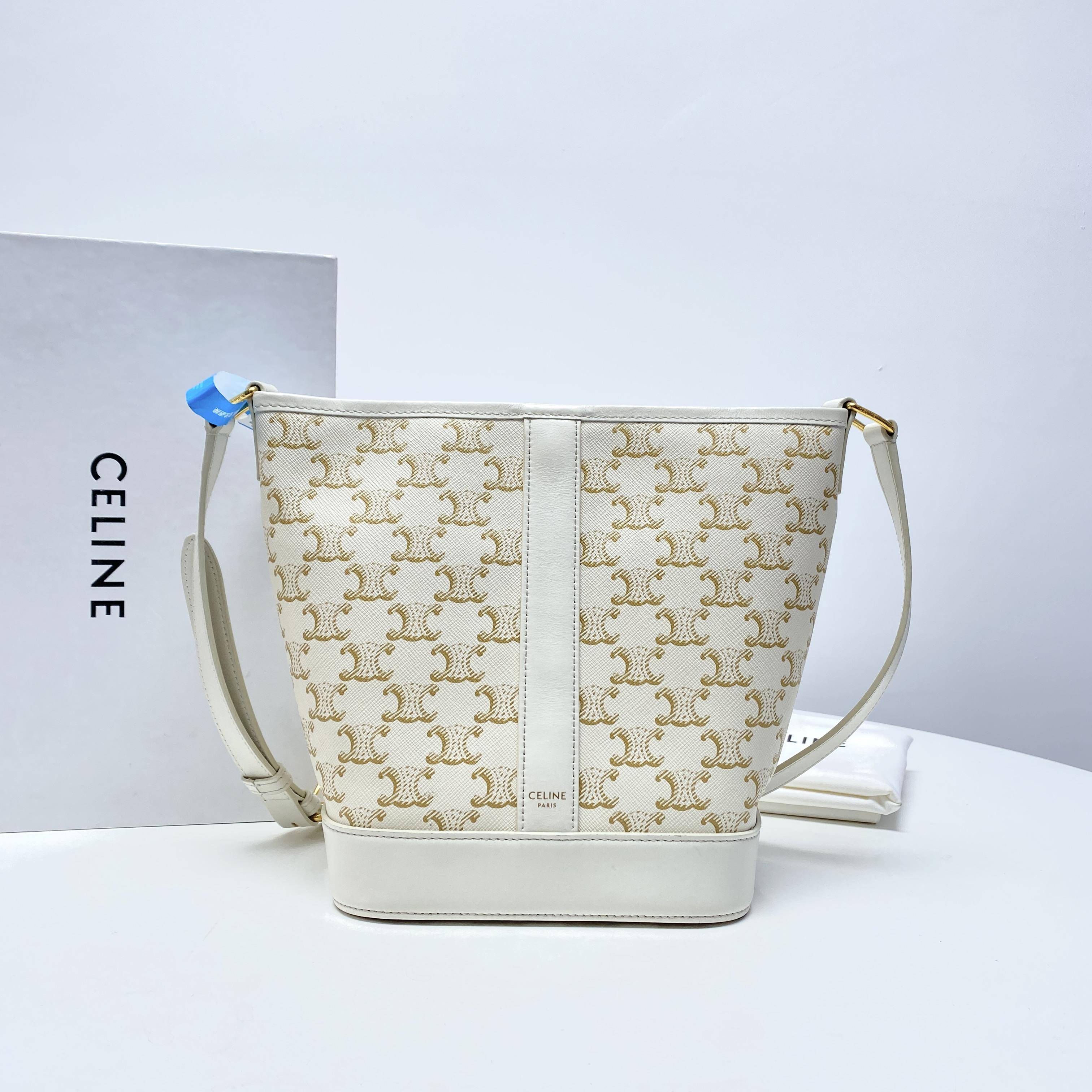 胖虎曼曼/思琳/95新/公价0/箱包/斜挎包/312502200196