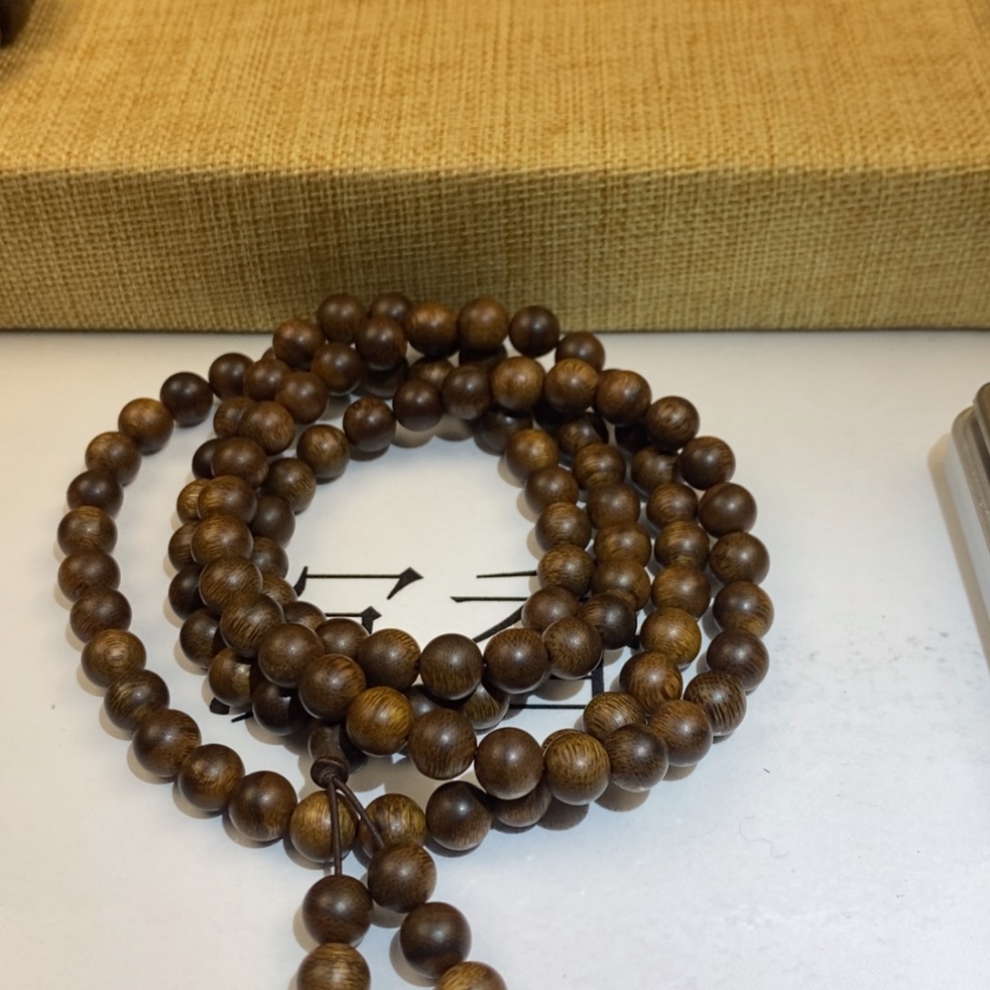 张***原沉香手串芽庄红土沉香