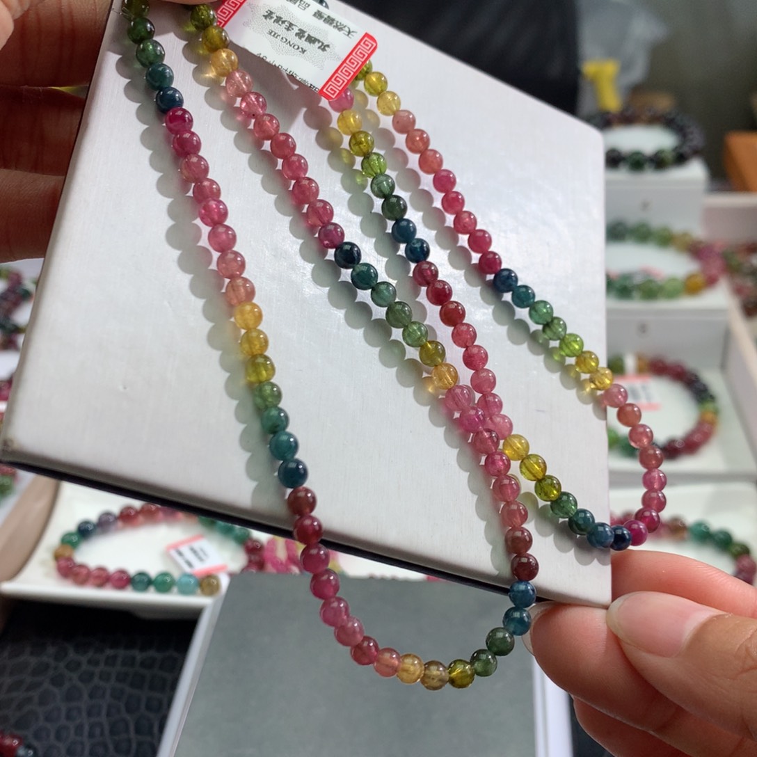 碧玺手链未镶嵌      4.3mm。    