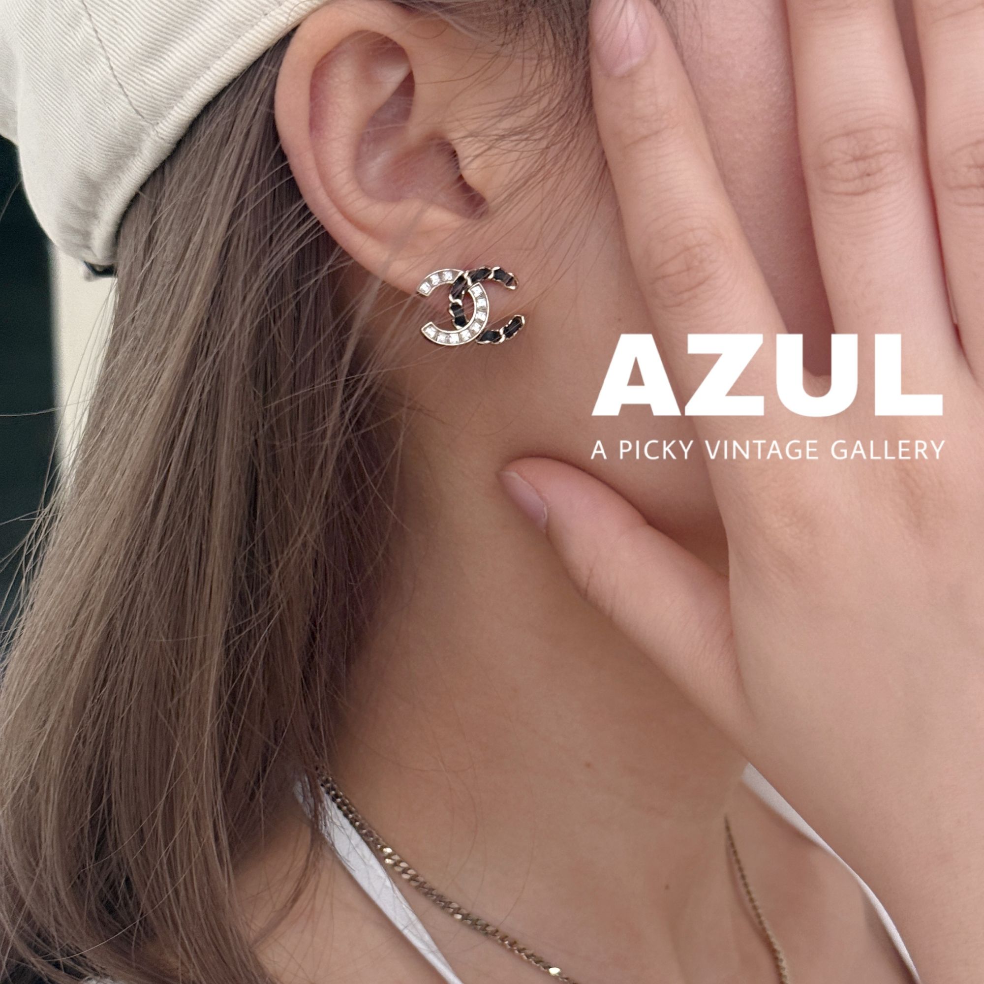 95新 Chanel/香奈儿 Azul-20C 黑金皮穿链拼方钻双C耳钉 42528