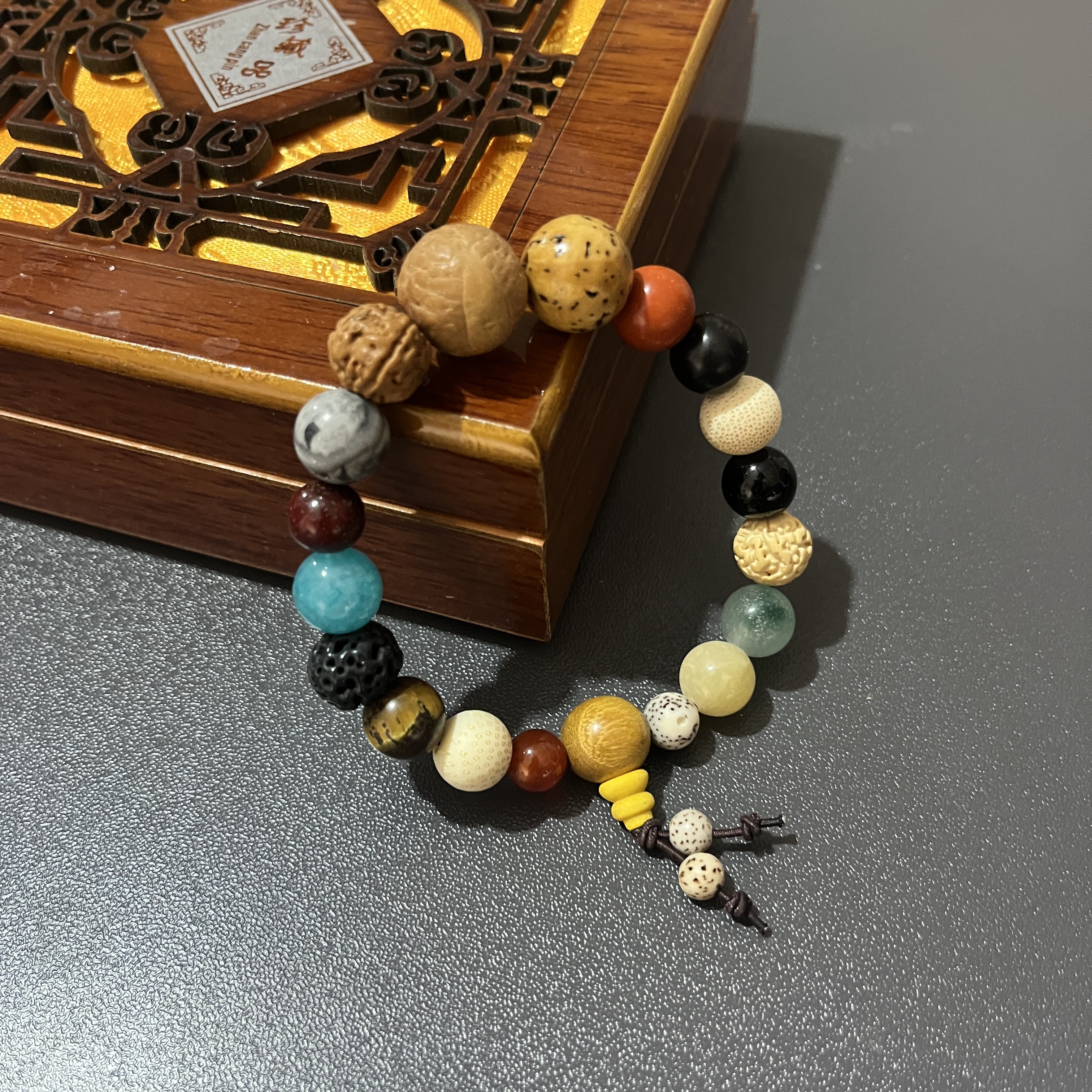 C0134十八籽单曲手串.无礼盒