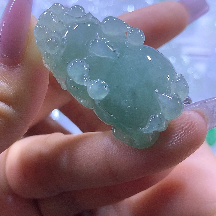 翡翠未镶嵌颈饰天然翡翠A货吊坠