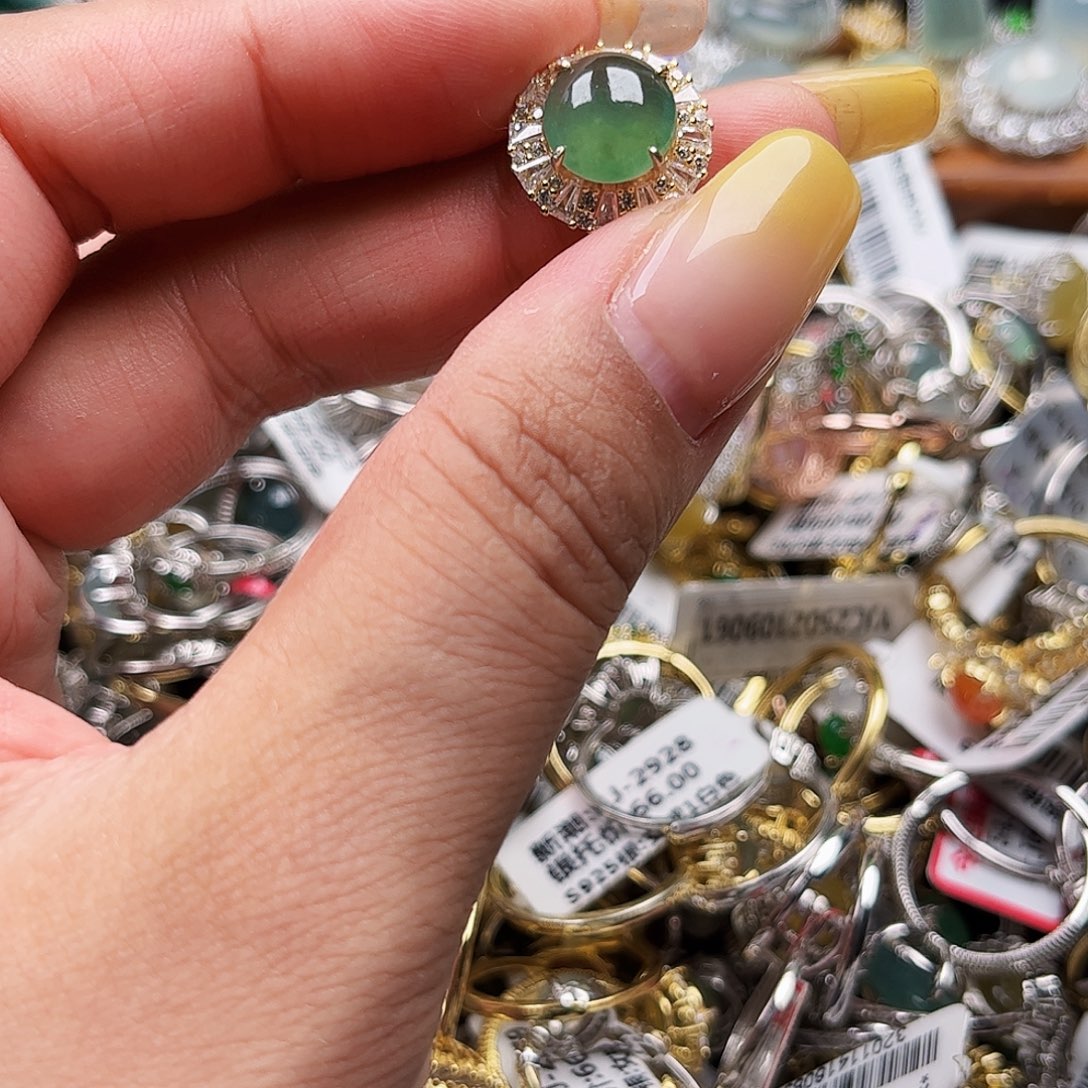 翡翠戒指银S925镶嵌缅甸天然A货，翡翠戒指
