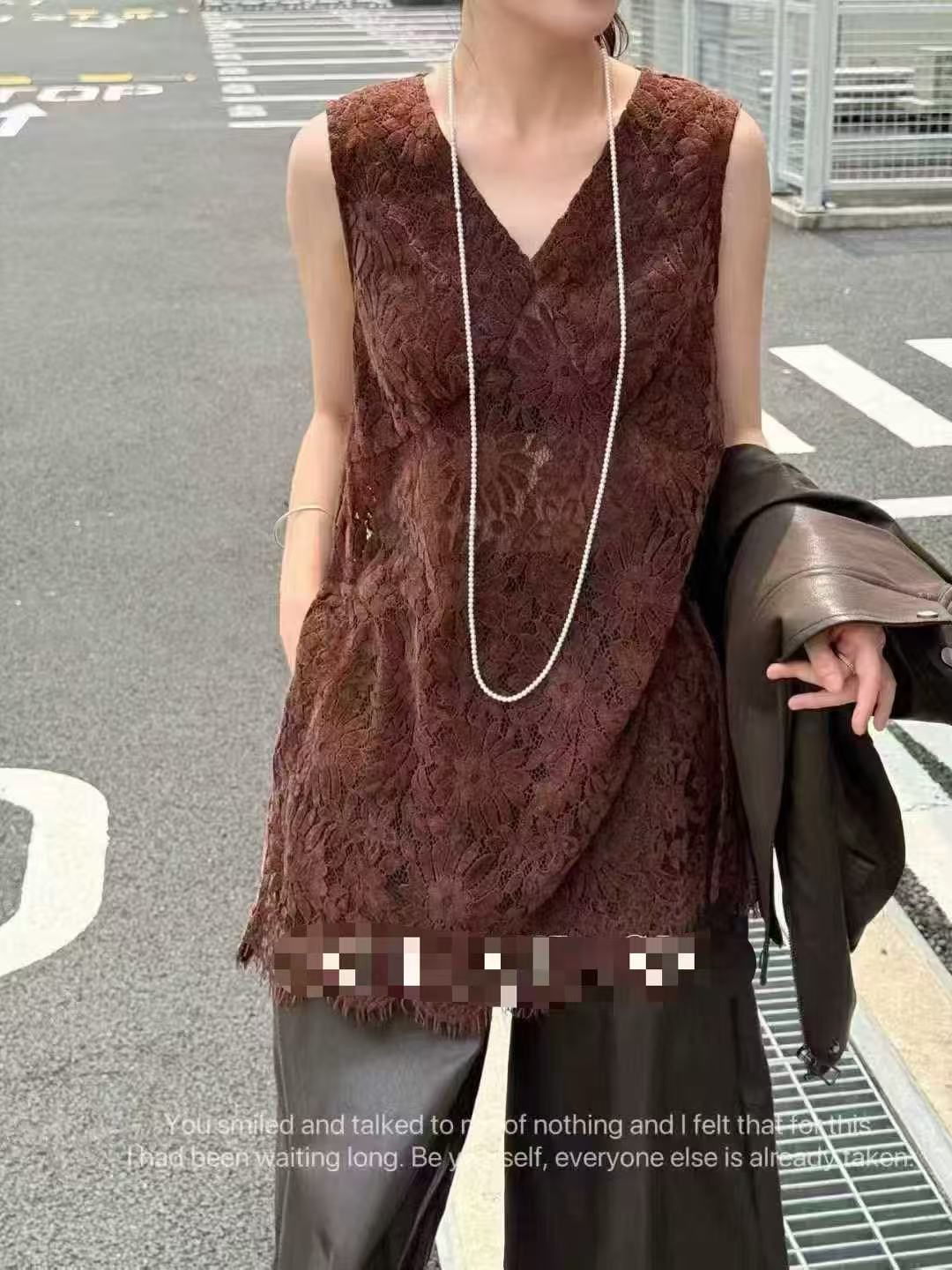 秋季新款女V领侧开叉气质显瘦植绒蕾丝中长款无袖上衣