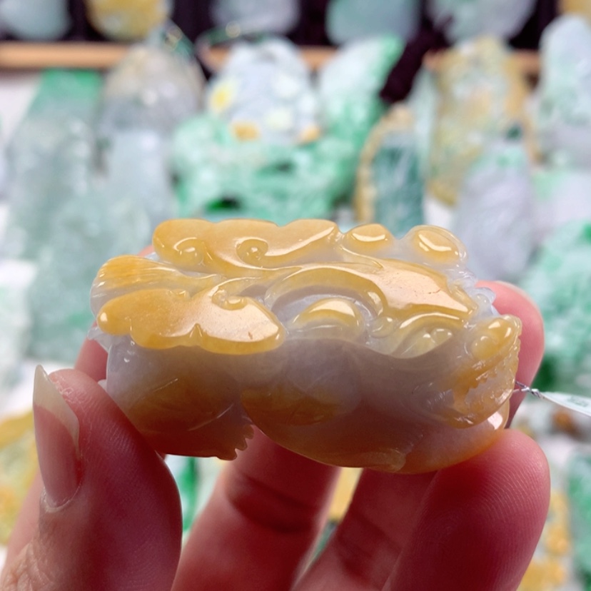 【闪购商品】翡翠吊坠(不含链)未镶嵌