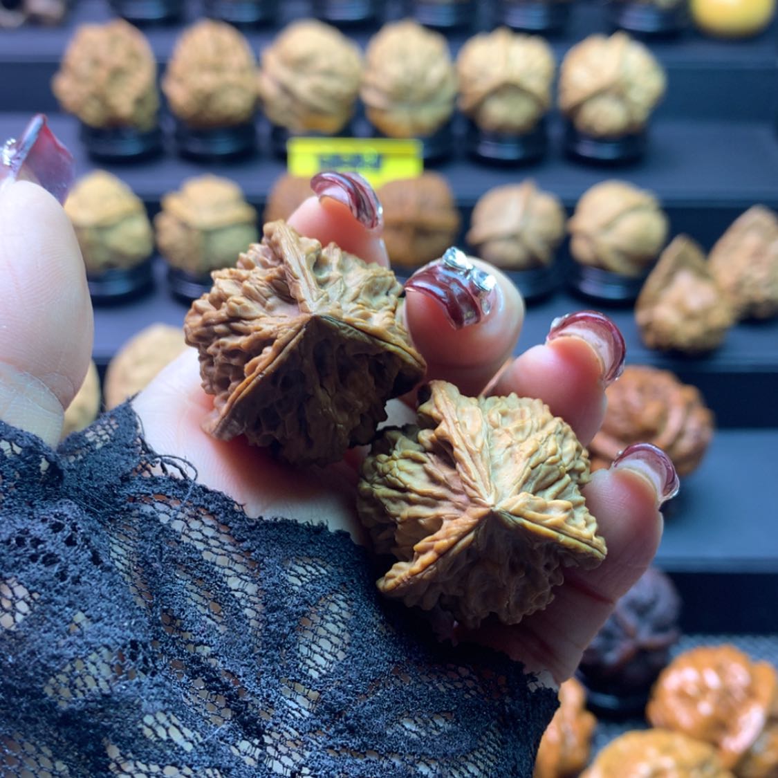 【闪购商品】文玩核桃吊坠盘山