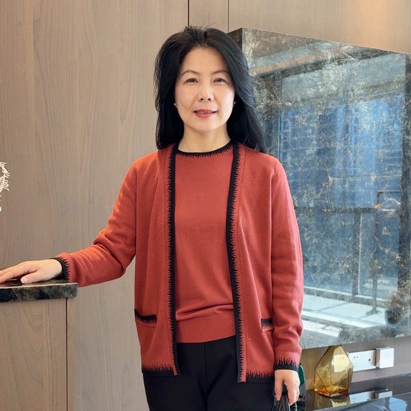 春秋新款妈妈时尚2件套简约百搭中老年T恤外套2件套日常穿搭83108