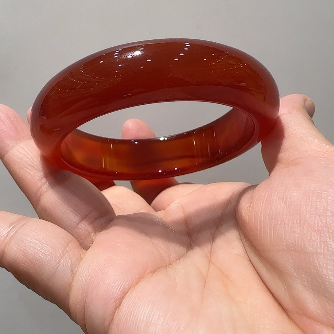 我***。玛瑙/玉髓手镯未镶嵌