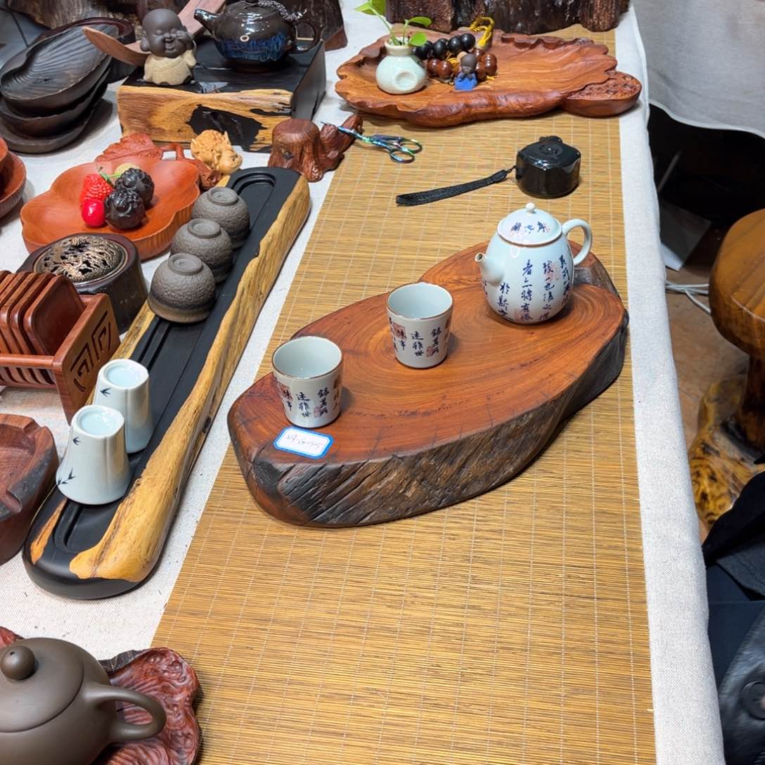 08缅甸花梨木随形底座