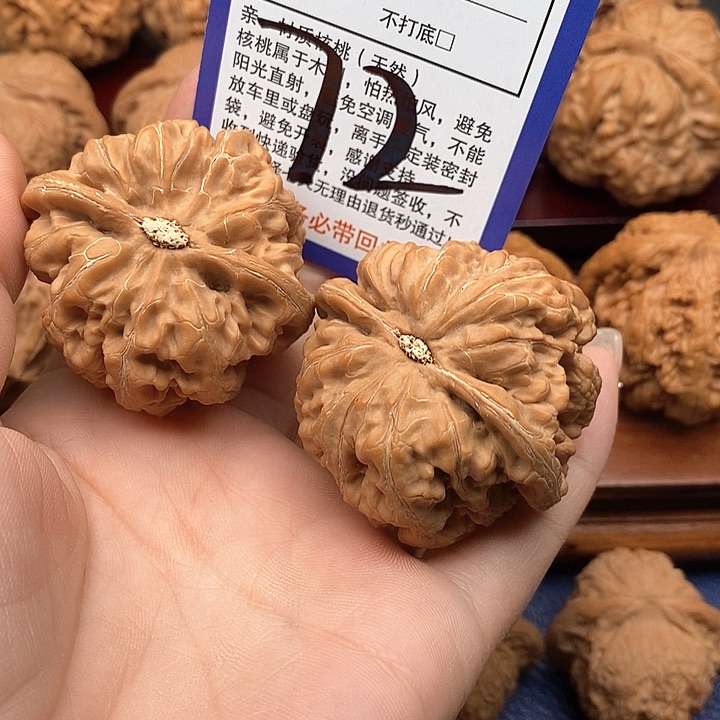 桃核吊坠每****时粗筋狮子头45