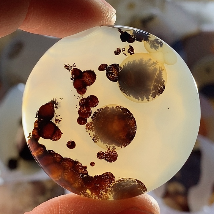 玛瑙/玉髓颈饰未镶嵌