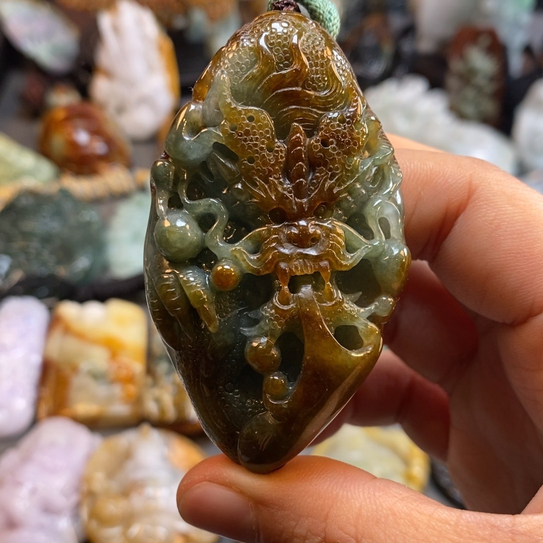 翡翠颈饰未镶嵌特色57