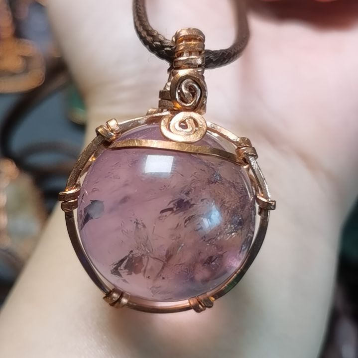 石材24mm左右有矿坑