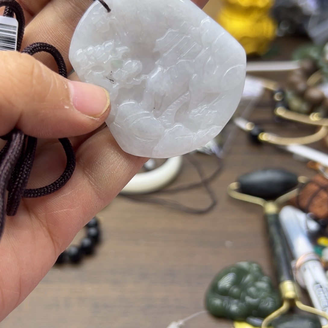 翡翠未镶嵌颈饰342