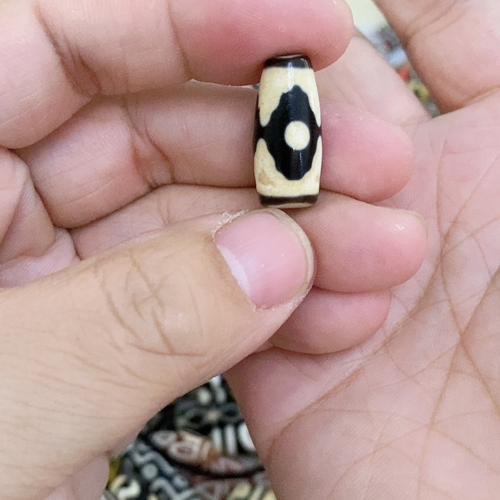 玛瑙/玉髓未镶嵌珠宝半成品回**然