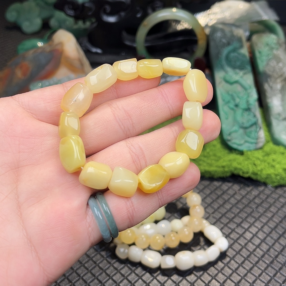 石英质玉（非洲翠）未镶嵌手链