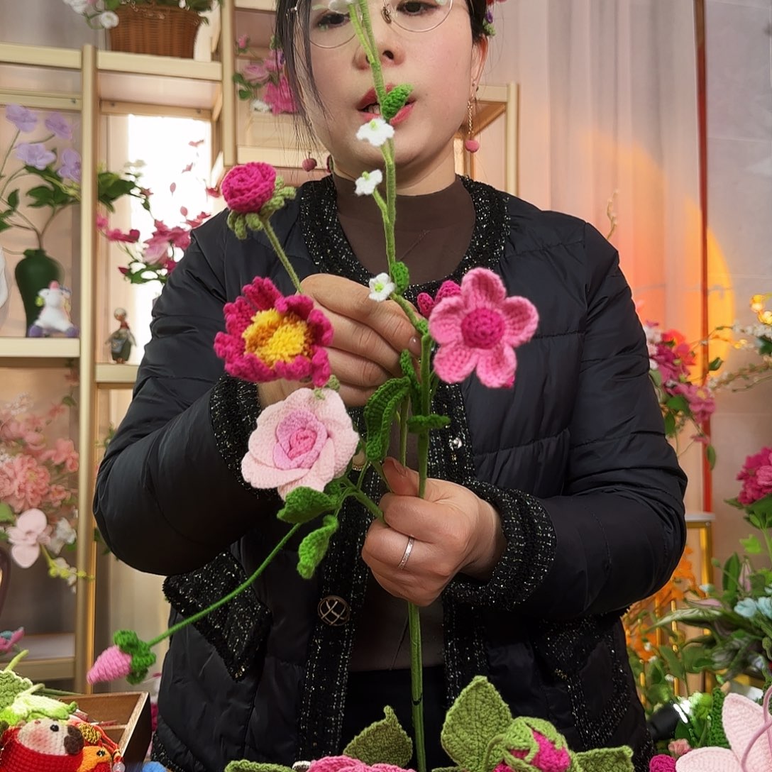 手工钩织设计花束