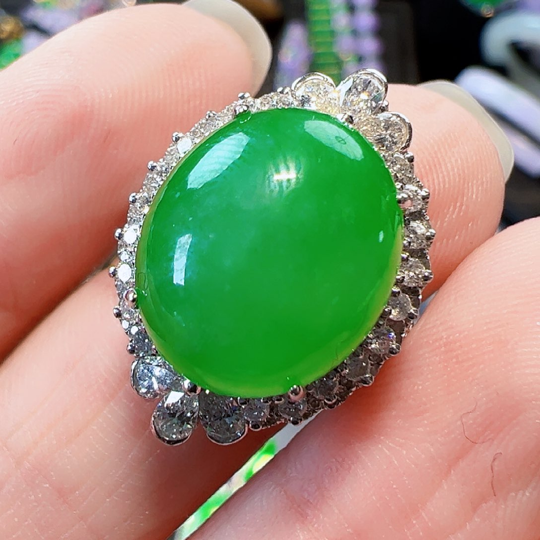 翡翠戒指18K金镶嵌签收后24小时鉴赏期