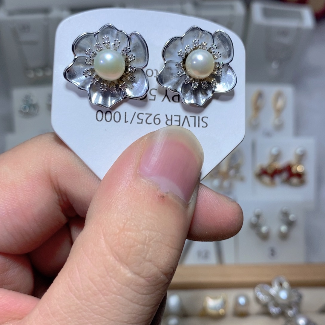 耳饰银S925镶嵌淡水珍珠