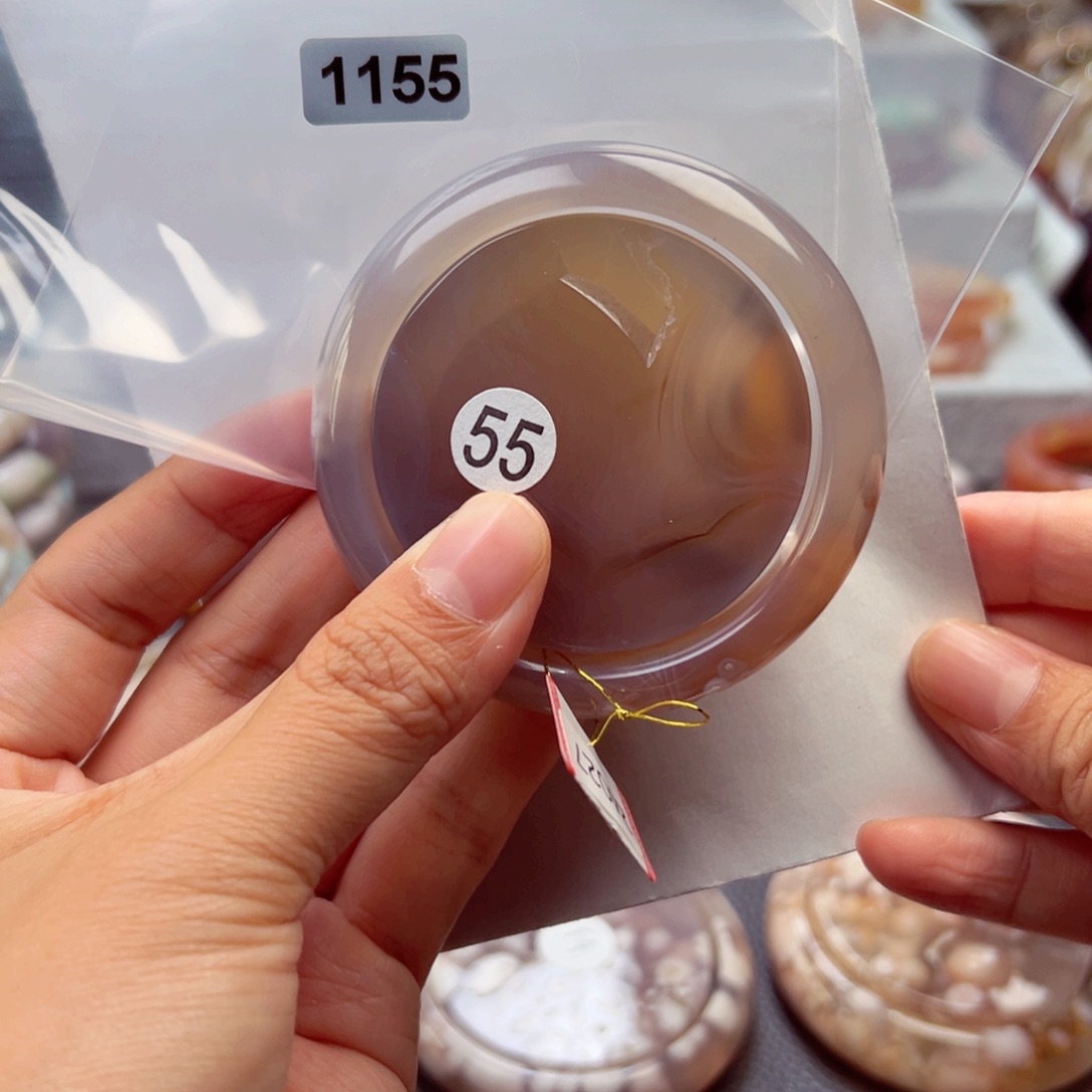 玛瑙/玉髓手镯未镶嵌J***e