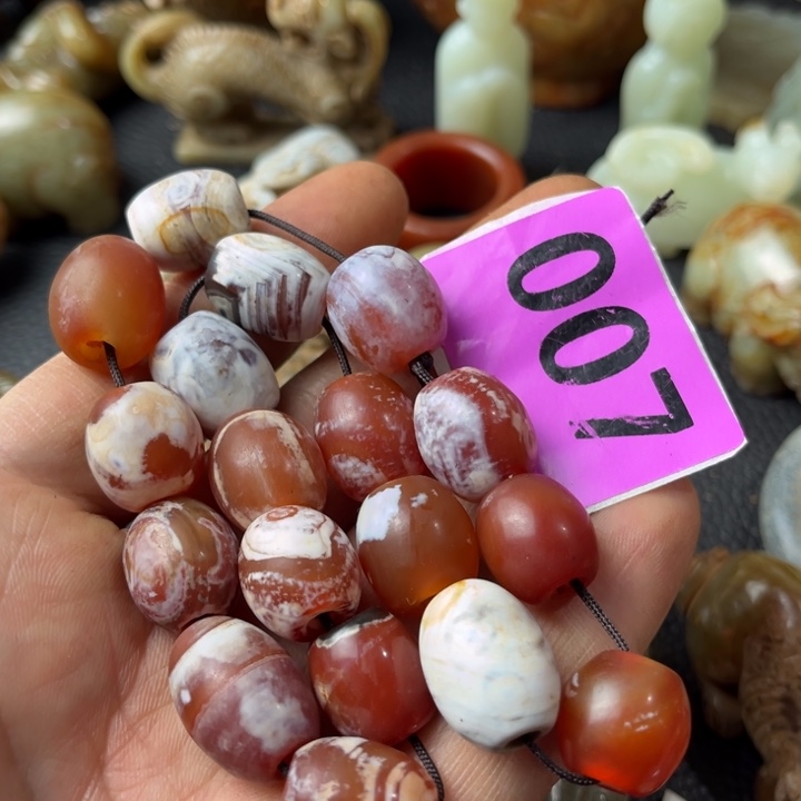 玛瑙/玉髓颈饰未镶嵌