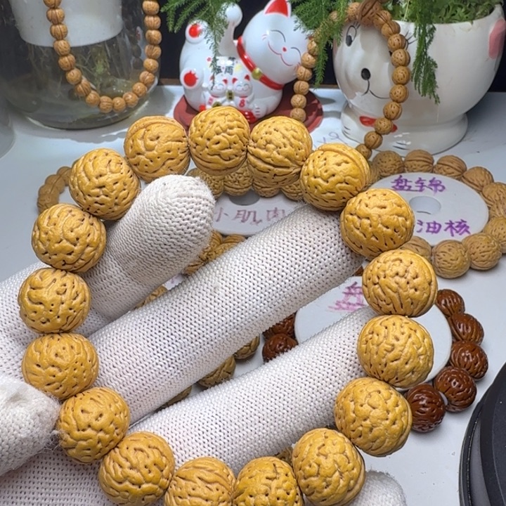 天***飞桃核吊坠文玩桃核手串