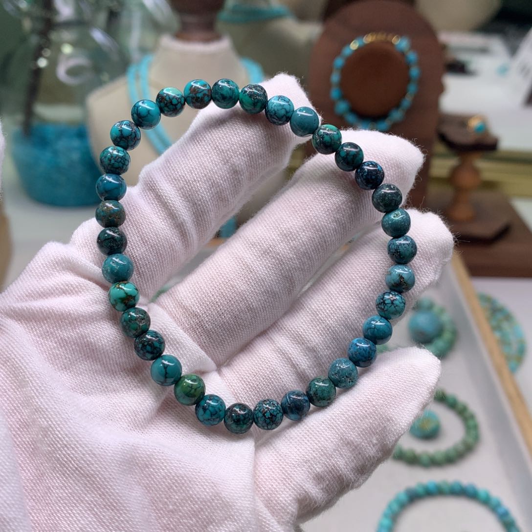 绿松石配饰未镶嵌