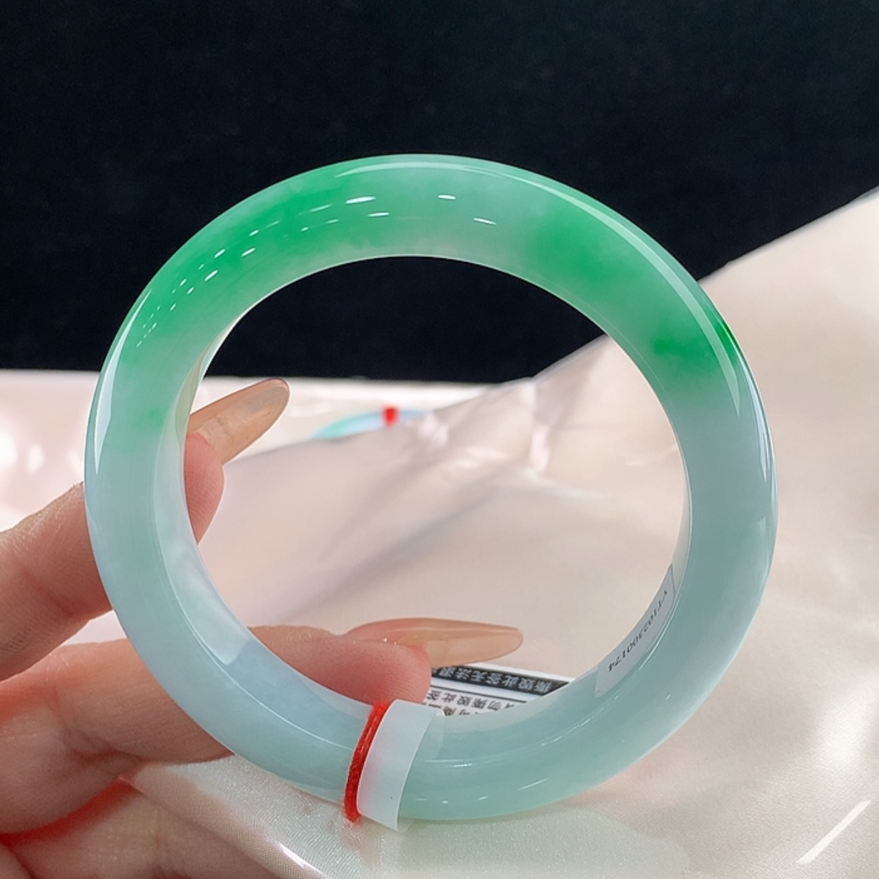【闪购商品】未镶嵌手镯翡翠56.7，56/57