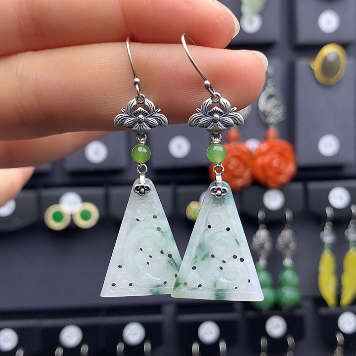 翡翠耳饰银S925镶嵌5555