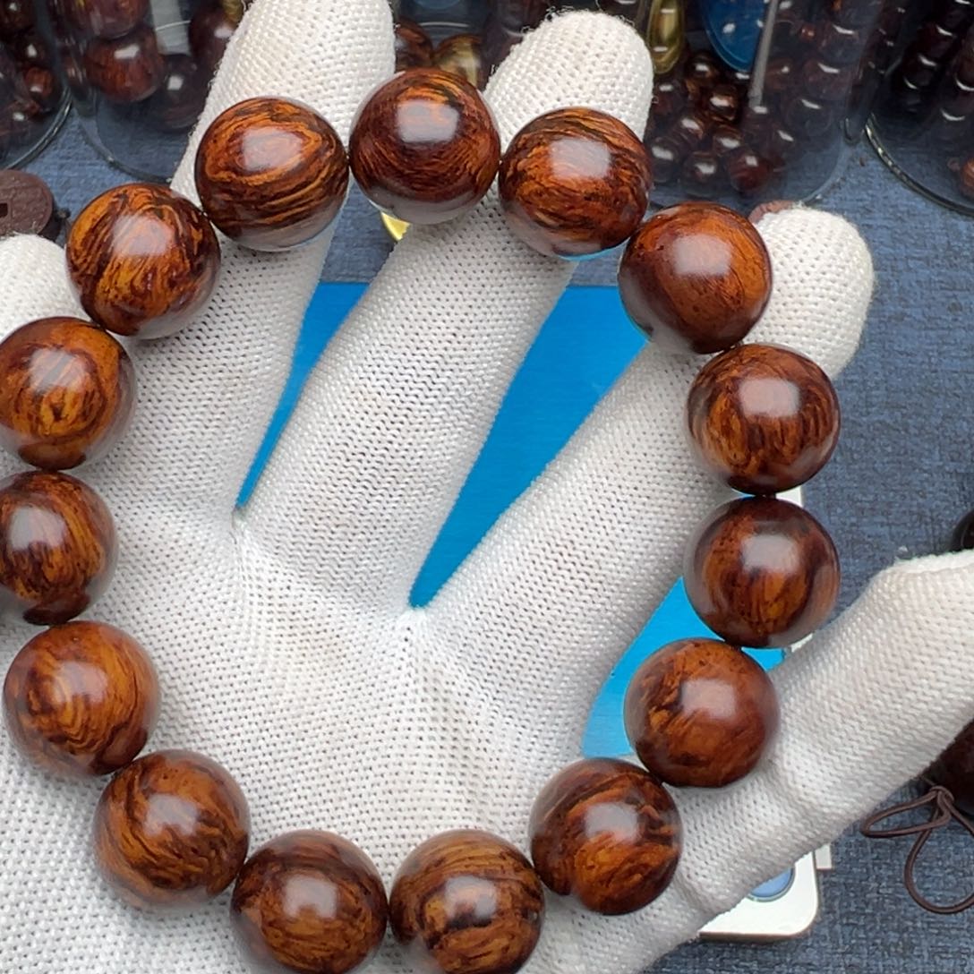 木瑞*海南红降花梨公1.5圆珠黄油底满芝麻点一档