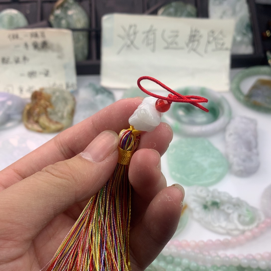 翡翠颈饰未镶嵌一