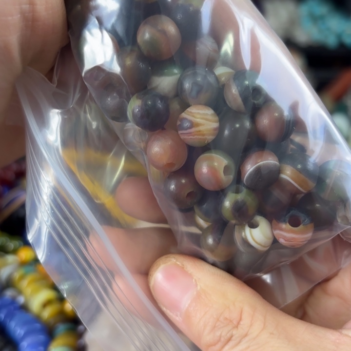 阳***阳玛瑙/玉髓未镶嵌颈饰