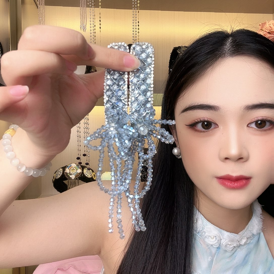 醋酸（人造纤维）铁合金蓝色晶晶石流苏