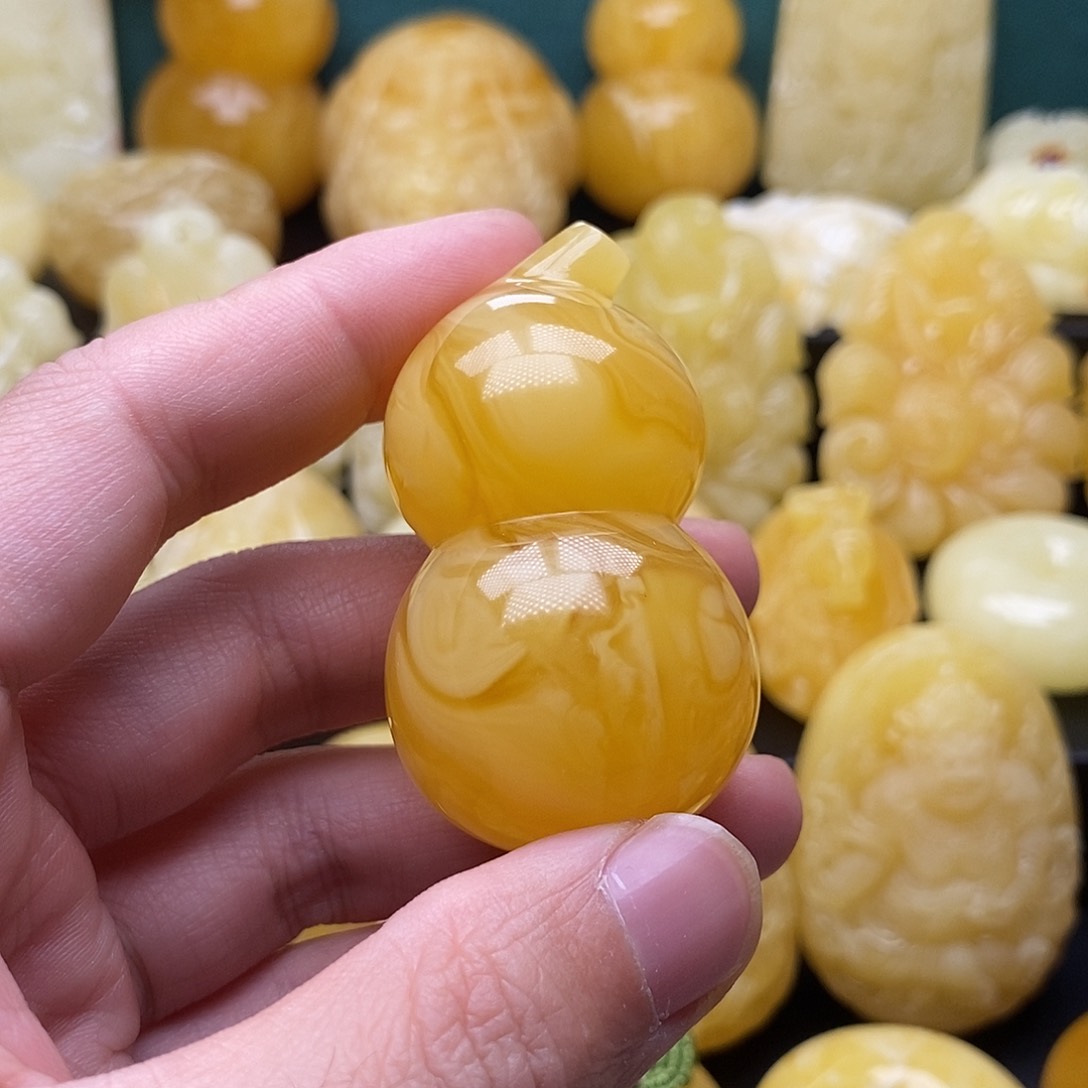 琥珀颈饰未镶嵌琥珀蜜蜡