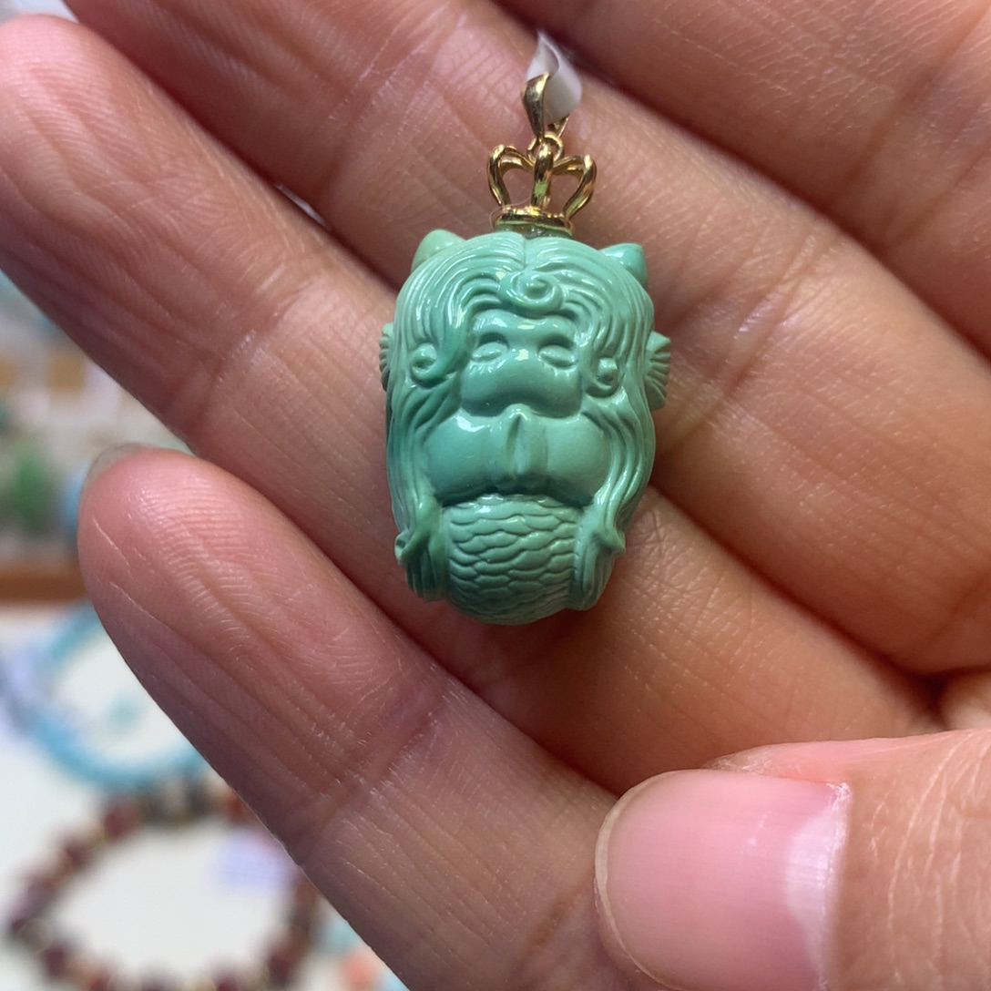 绿松石18K金镶嵌吊坠