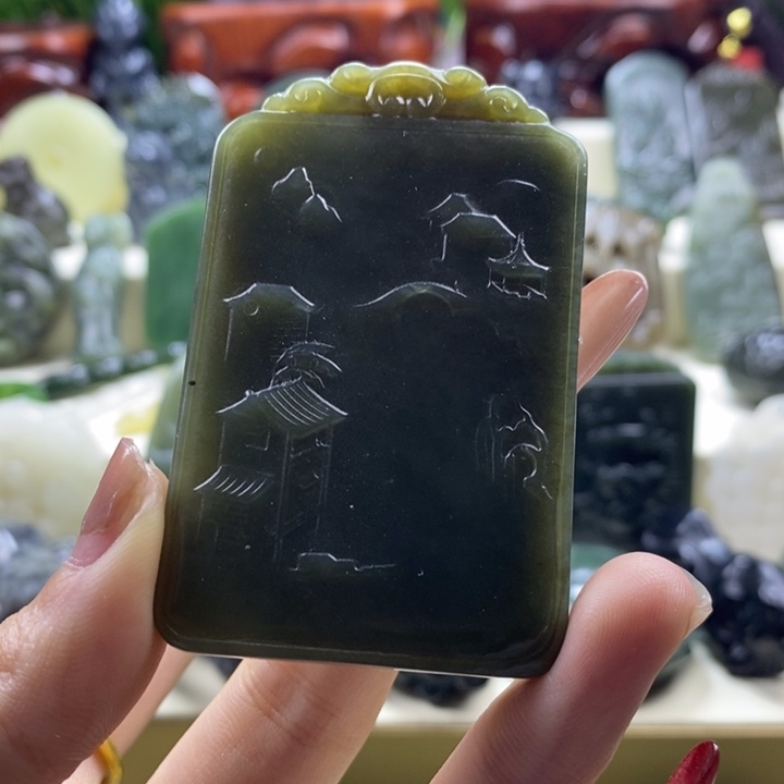 和田玉颈饰未镶嵌