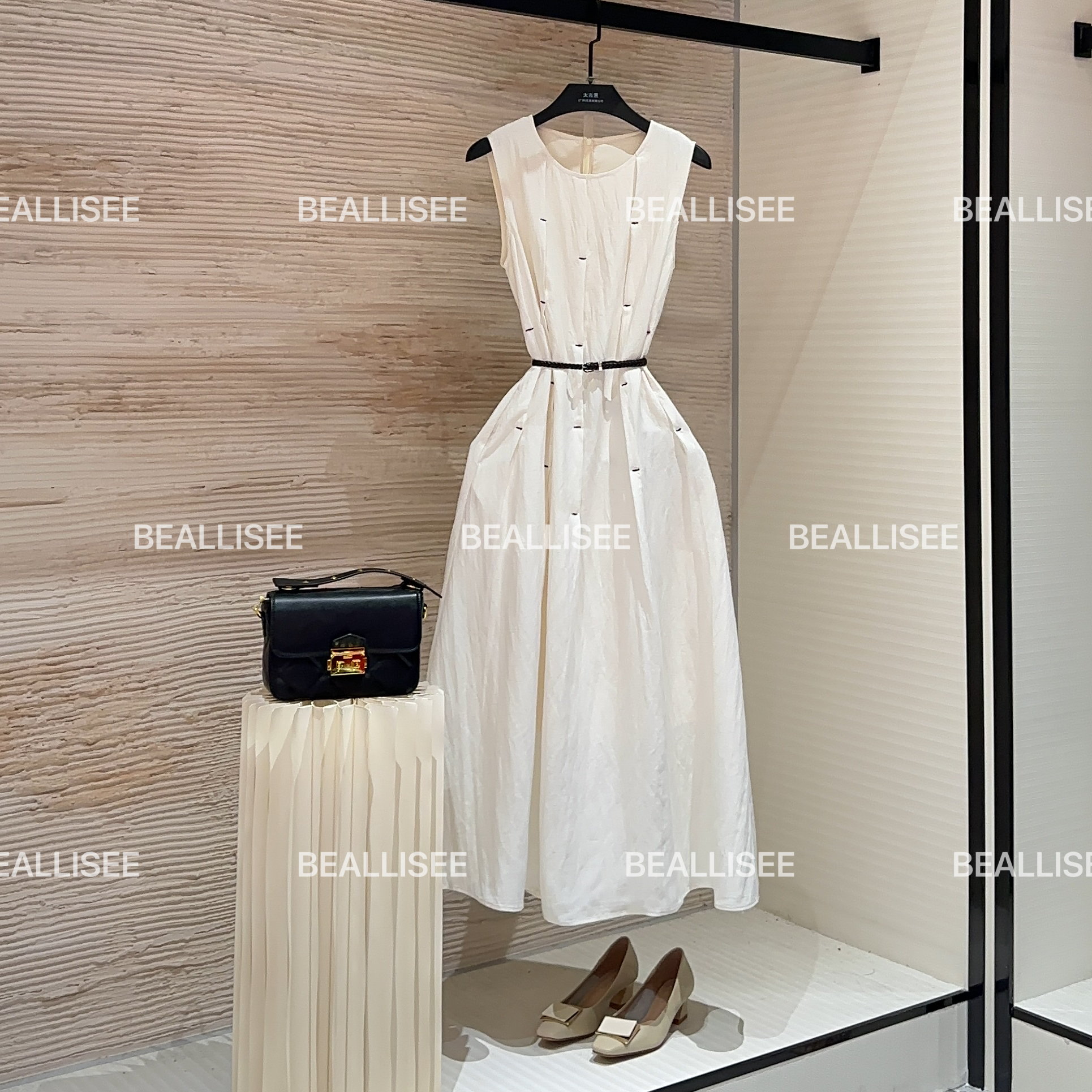 【宠粉价】夏季新款无袖显瘦国风时尚气质宽松连衣裙W-A903