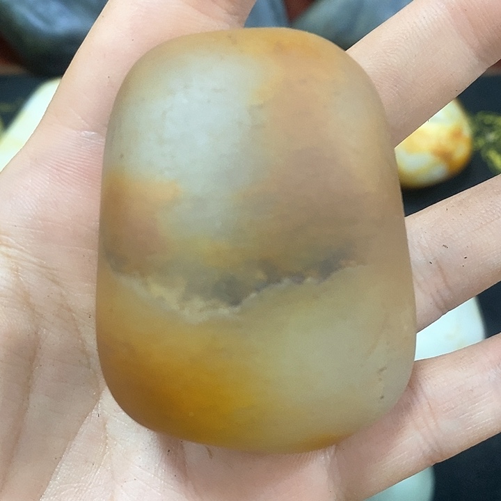 和田玉（糖玉）未镶嵌挂件